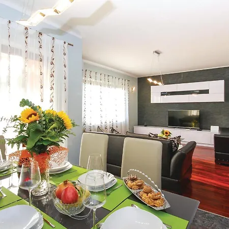 Four-bedroom In 度假居 马图利