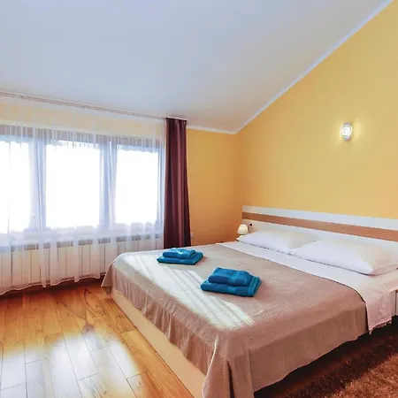 Four-bedroom In Nyaraló
